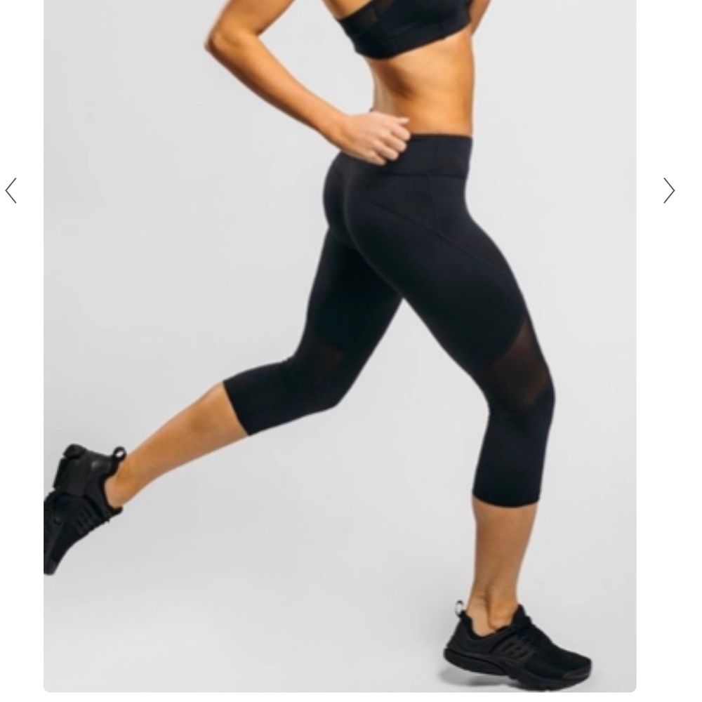 DoYouEven Abstact Mesh Capri - S - NWT